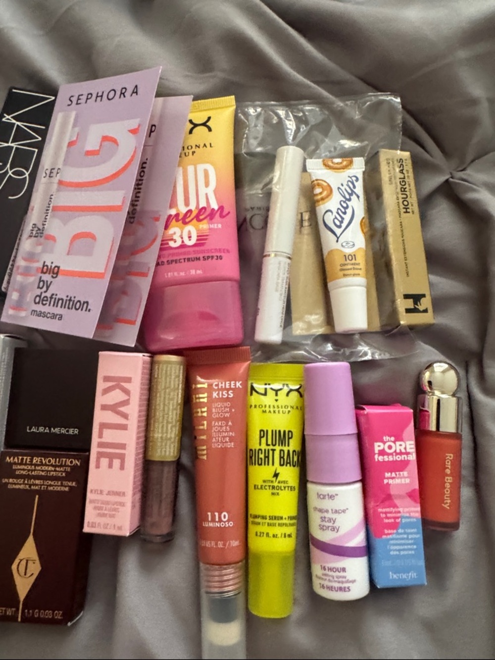 Makeup bundle - Picture 3 of 3